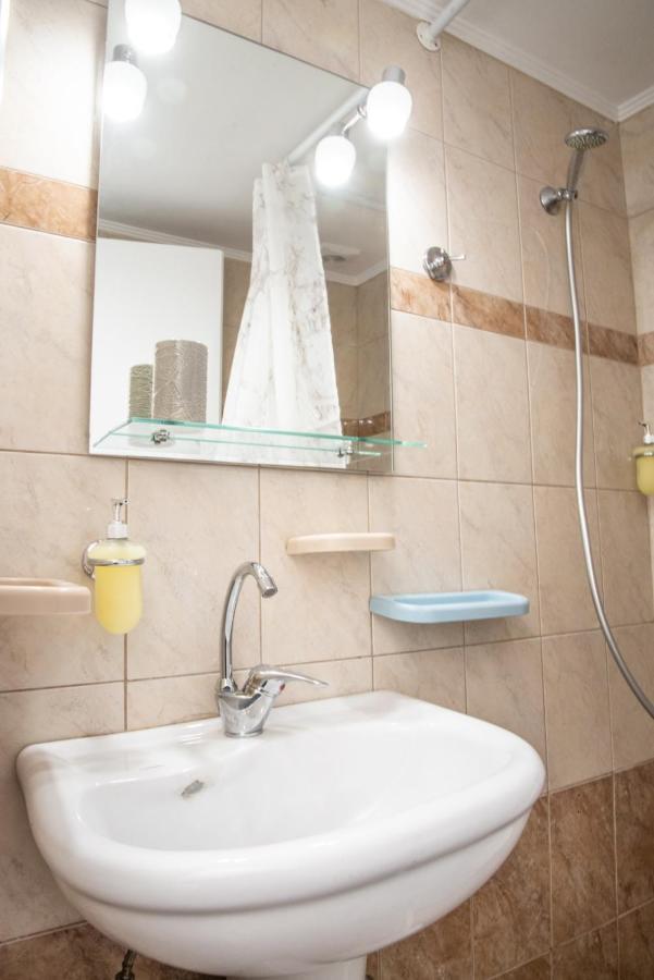 1 Bedroom Apartment Opposite Medical Center Heraklion Exteriör bild
