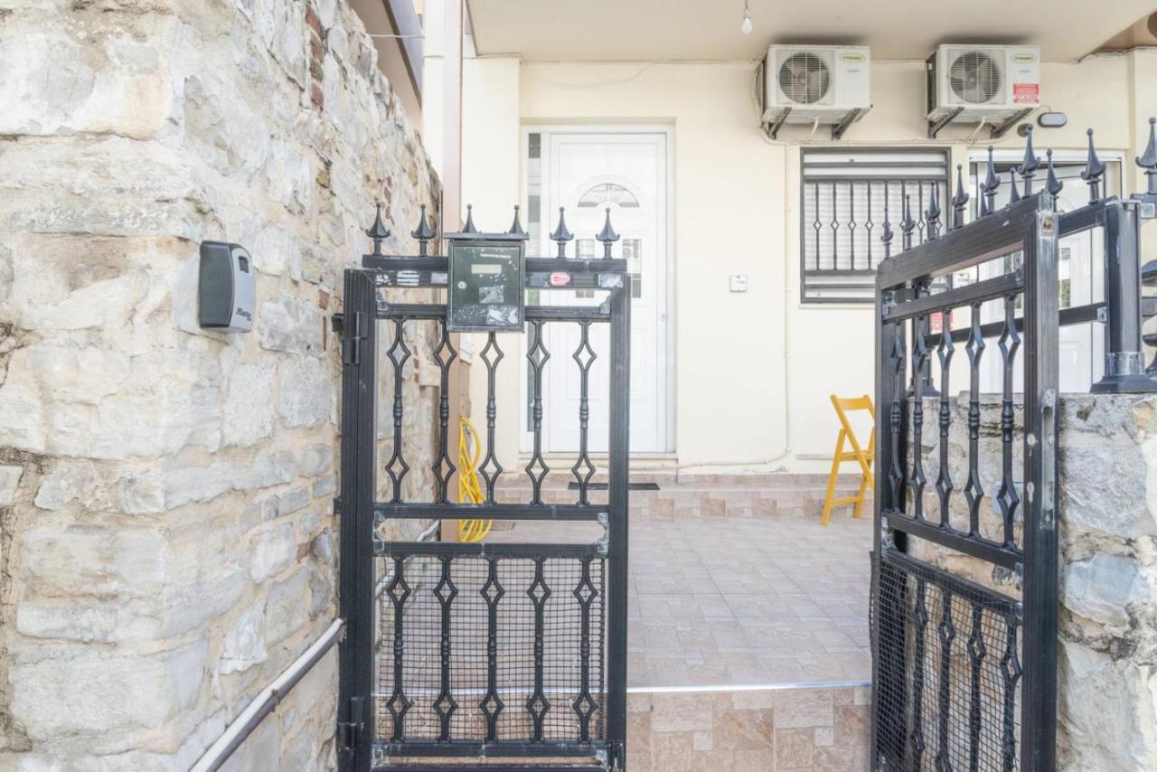 1 Bedroom Apartment Opposite Medical Center Heraklion Exteriör bild